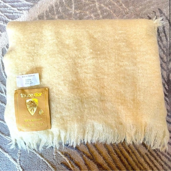 Vintage Toison D'or 100% Mohair Blanket Throw.Never used. Beautiful